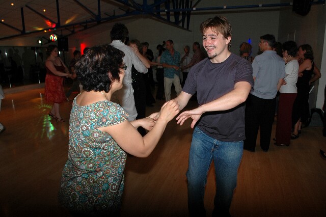 min 2008 06 28 aupra dance 106